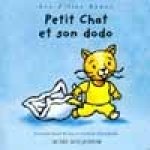 Petit chat et son dodo