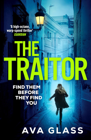 Traitor (Ava Glass)(Puha kötésű)
