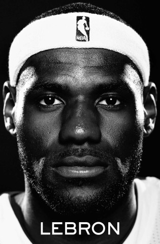 LeBron (Jeff Benedict)(Brožovaná)