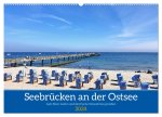 Seebrücken an der Ostsee - Aufs Meer laufen und die frische Ostseebrise genießen (Wandkalender 2024 DIN A2 quer), CALVENDO Monatskalender