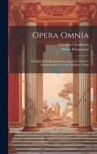 Opera omnia; ex editione P. Burmanni secundi, cum notis et interpretatione in usum Delphini, variis