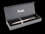 Eleganckie pióro kulkowe EnerGel 0,7 mm BL2007 w etui szampańskie