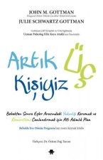 Artik Üc Kisiyiz