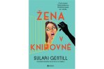 Žena v knihovně