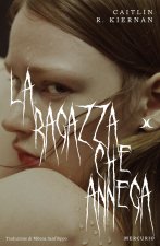 ragazza che annega