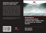 Échantillons d'ensemencement artificiel des nuages avec du dioxyde de carbone liquide