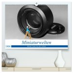 Miniaturwelten - Kleine Leute bei der Arbeit (hochwertiger Premium Wandkalender 2026 DIN A2 quer), Kunstdruck in Hochglanz