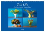 Still Life - Blumen vor der blauen Wand (Wandkalender 2026 DIN A2 quer), CALVENDO Monatskalender