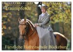 Traumpferde - Fürstliche Hofreitschule Bückeburg (Wandkalender 2026 DIN A4 quer), CALVENDO Monatskalender