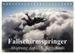 Fallschirmspringer. Absprung der U.S. Navy Seals (Tischkalender 2026 DIN A5 quer), CALVENDO Monatskalender