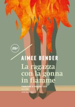 ragazza con la gonna in fiamme