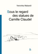Sous le regard des statues