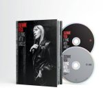 Vega, Suzanne:  Flying With Angels / Booklet