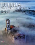 Umbria tra terra e cielo. Ediz. italiana e inglese