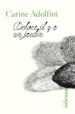 Dehors, il y a un jardin